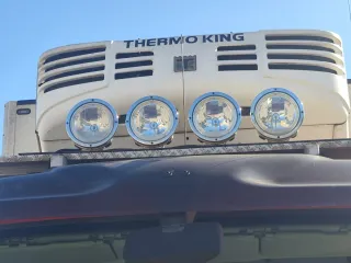 Faros Hella largo alcance