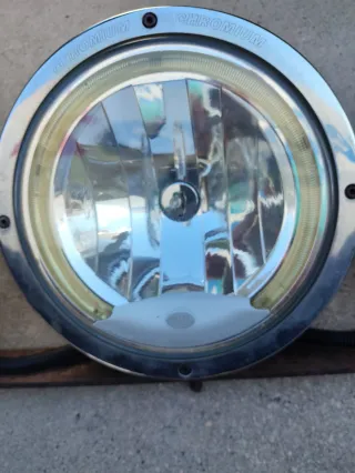 Faros Hella largo alcance