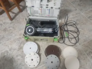 Lijadora Festool con maletín y accesorios