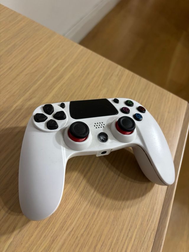 PS4 Slim + Farcry Primal