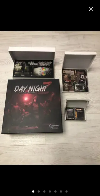 Day Night Z Juego de Mesa