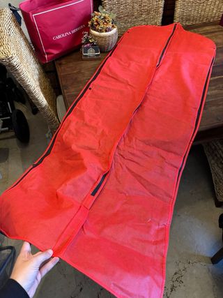 Funda portatraje Carolina Herrera CH