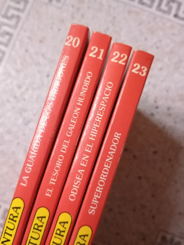 Lote 4 libros Elige Tu Propia Aventura