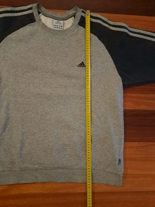 Sudadera vintage Adidas gris y negra