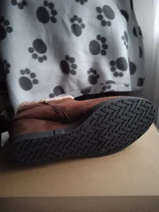 Botines 10€ Botas cowboy 18€