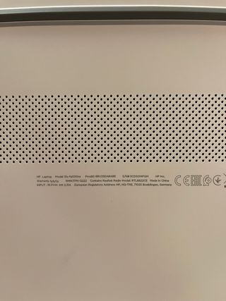 Portátil HP Nuevo, viene con funda