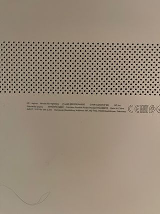 Portátil HP Nuevo, viene con funda