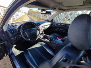 Negociable Mercedes-Benz  CLK 230 Cambio W210