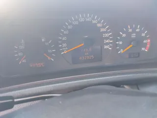 Negociable Mercedes-Benz  CLK 230 Cambio W210