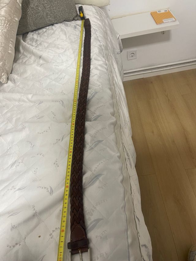 Cinturón de piel trenzada marrón