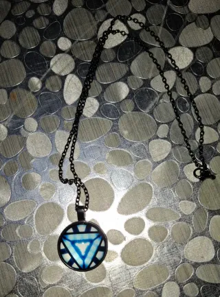 Colgante Iron Man Negro