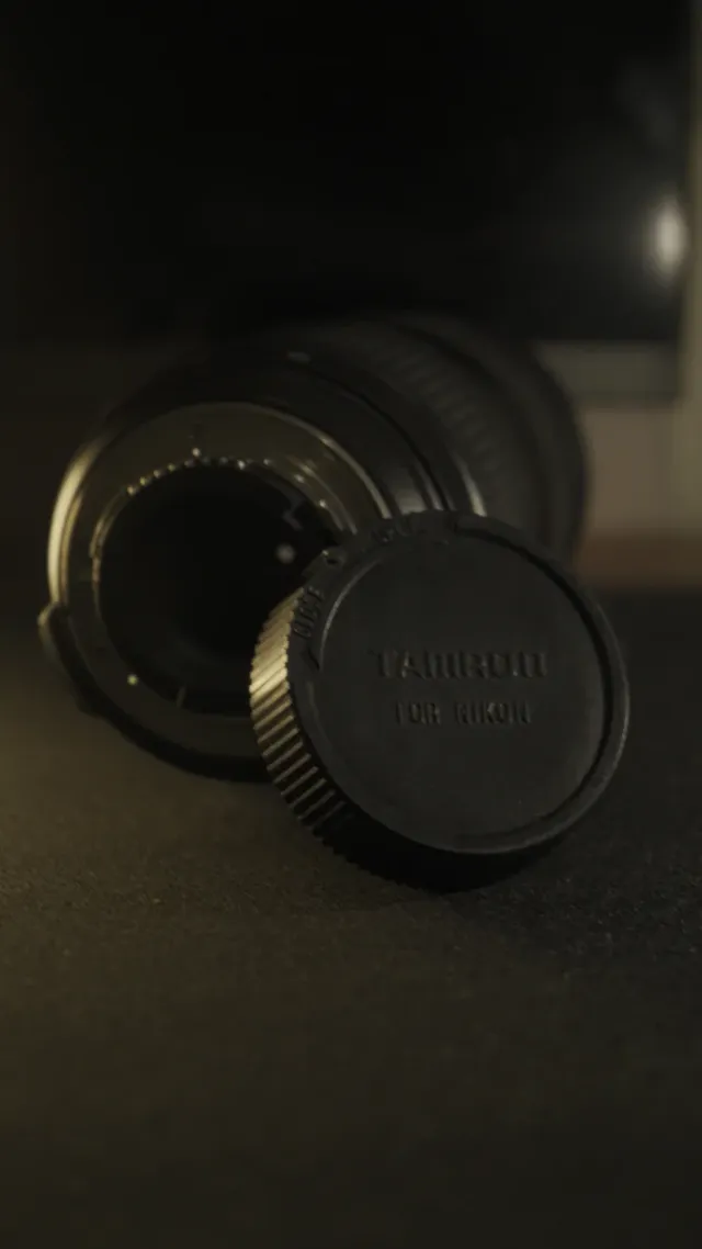 Lente Tamron 70-300mm Macro Zoom