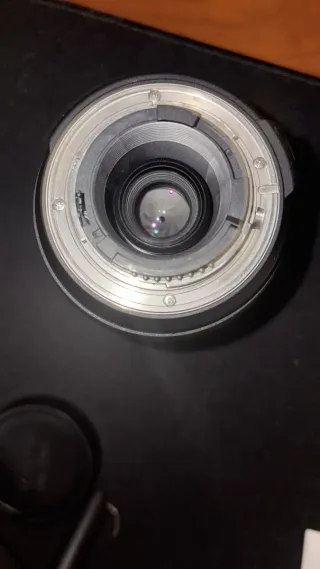 Lente Tamron 70-300mm Macro Zoom