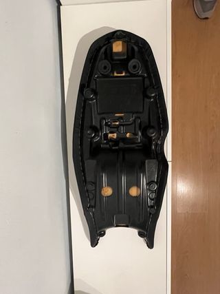 Asiento BMW F800R 2009