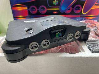 Nintendo 64 giapponese in scatola (NTSC J)
