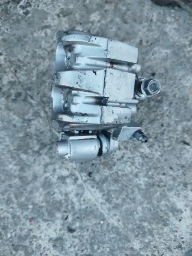 Pinza Freno Delantero Honda Dominator