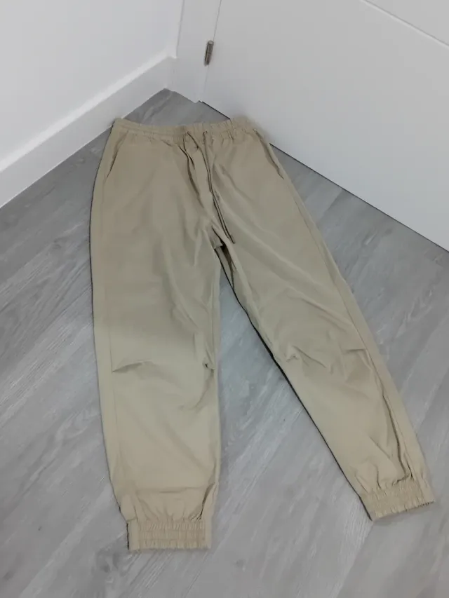 Pantalón jogger de Zara