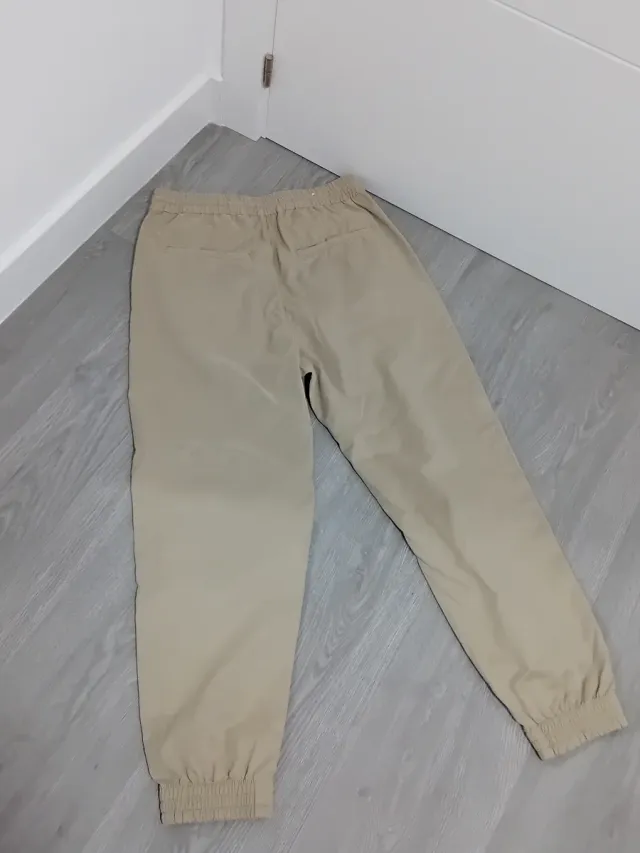 Pantalón jogger de Zara