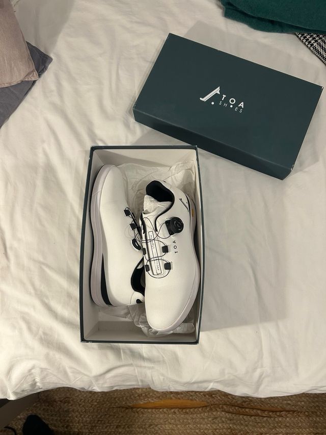 Zapatos de golf TOA Shoes mujer sin estrenar