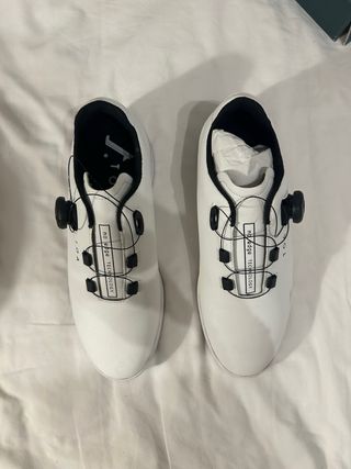 Zapatos de golf TOA Shoes mujer sin estrenar
