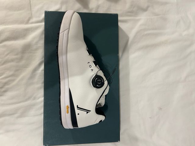 Zapatos de golf TOA Shoes mujer sin estrenar