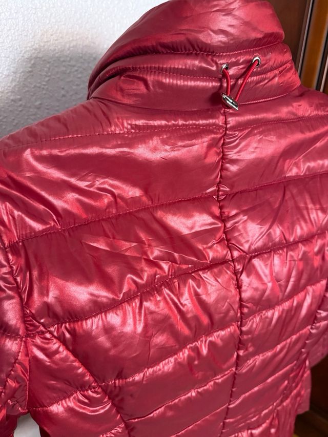 Chaqueta ligera Coynn roja
