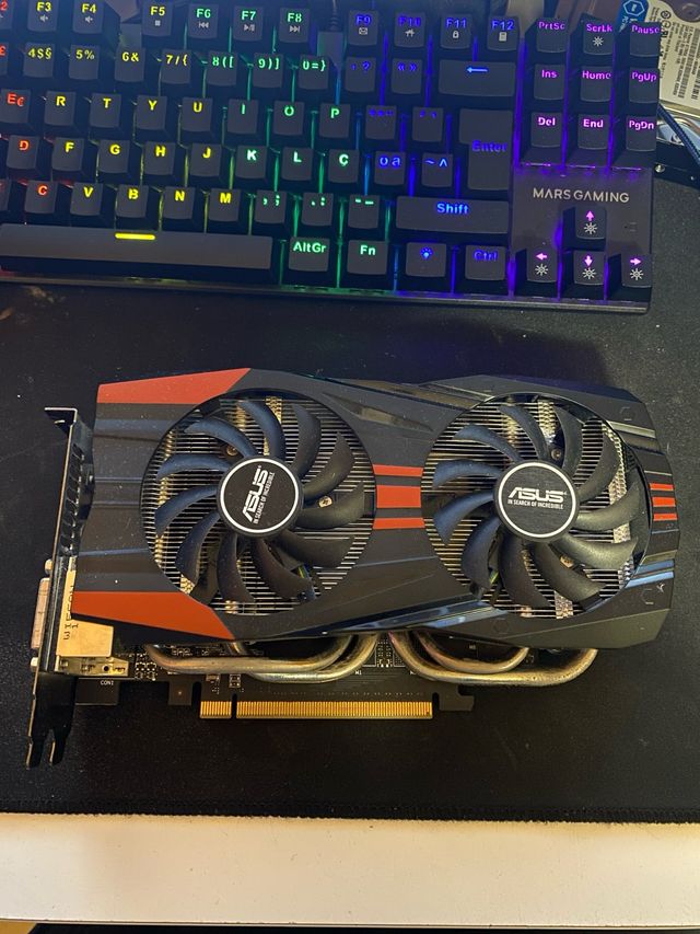 Tarjeta Gráfica GeForce GTX 760 ASUS