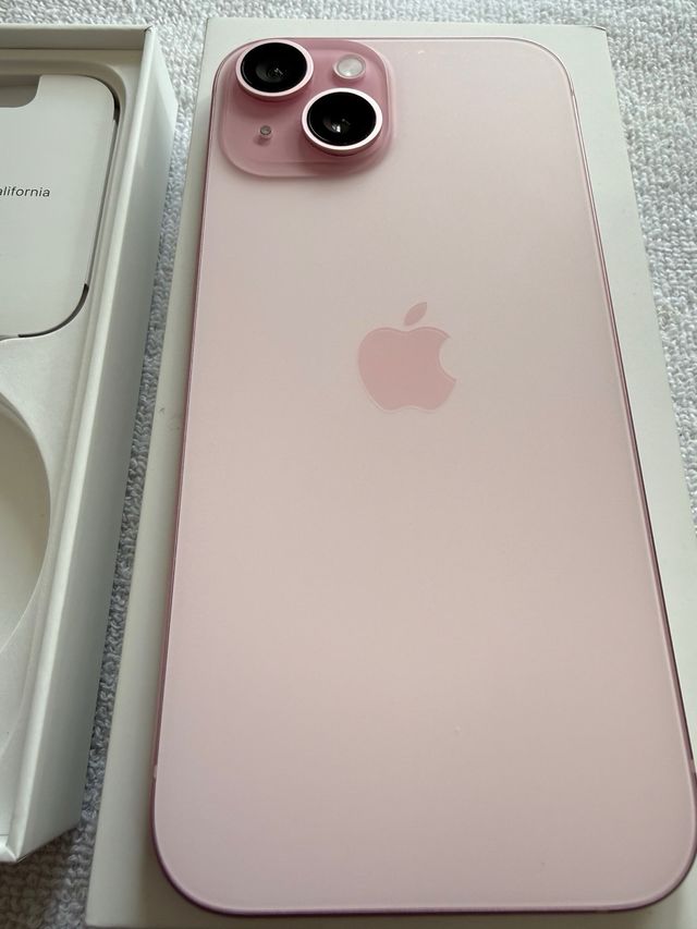 iPhone 15 Rosa