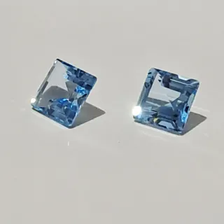 Piedra Topacio Azul Cuadrada