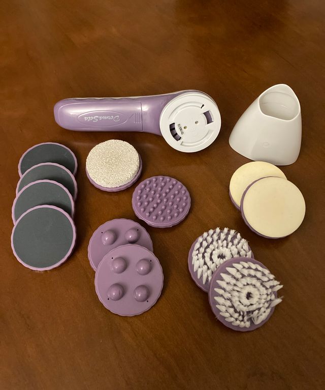 Masajeador Derma con Accesorios