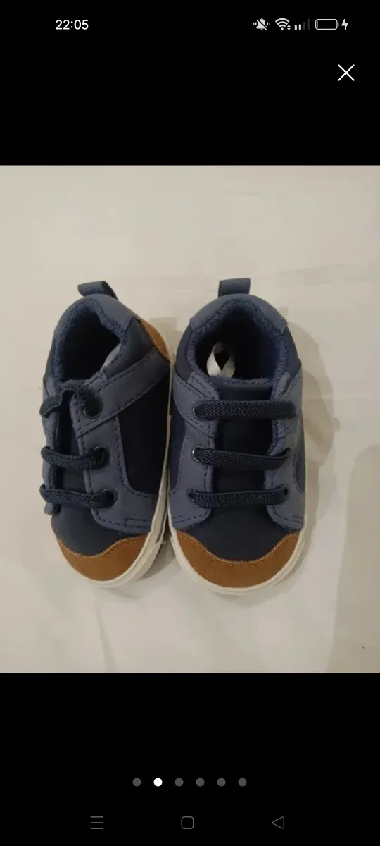 Deportivos bebé talla 18/19