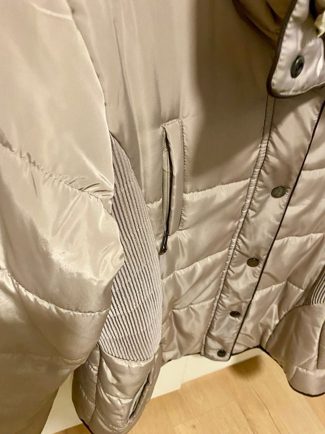 Cappotto trapuntato da donna beige