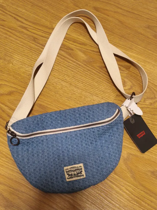Riñonera Levi's Denim Azul y Beige