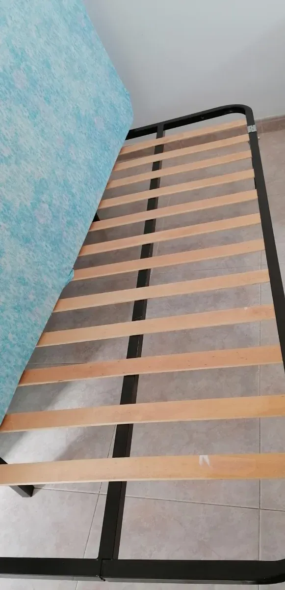 Somier y colchón individual en la Ametlla de Mar.