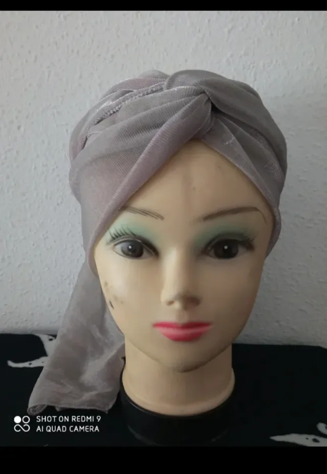 Pañuelo foulard vintage plateado brillante