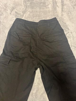 Vaqueros cargo negros