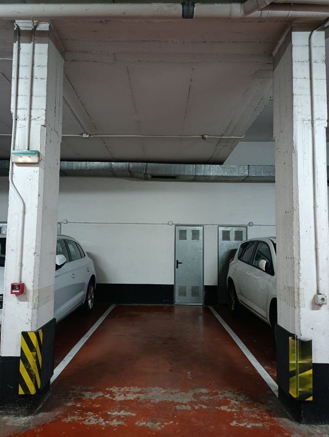 Percela de garaje y trastero en venta