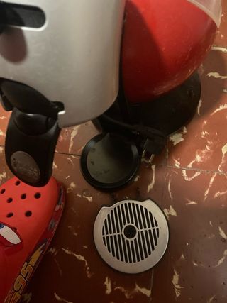 Cafetera Dolce Gusto Roja