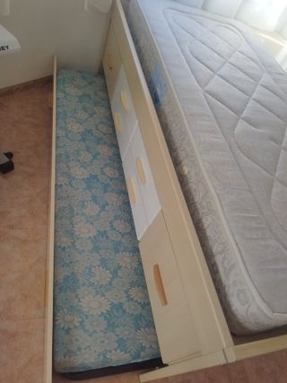 Cama nido con mueble mesita y zapatero