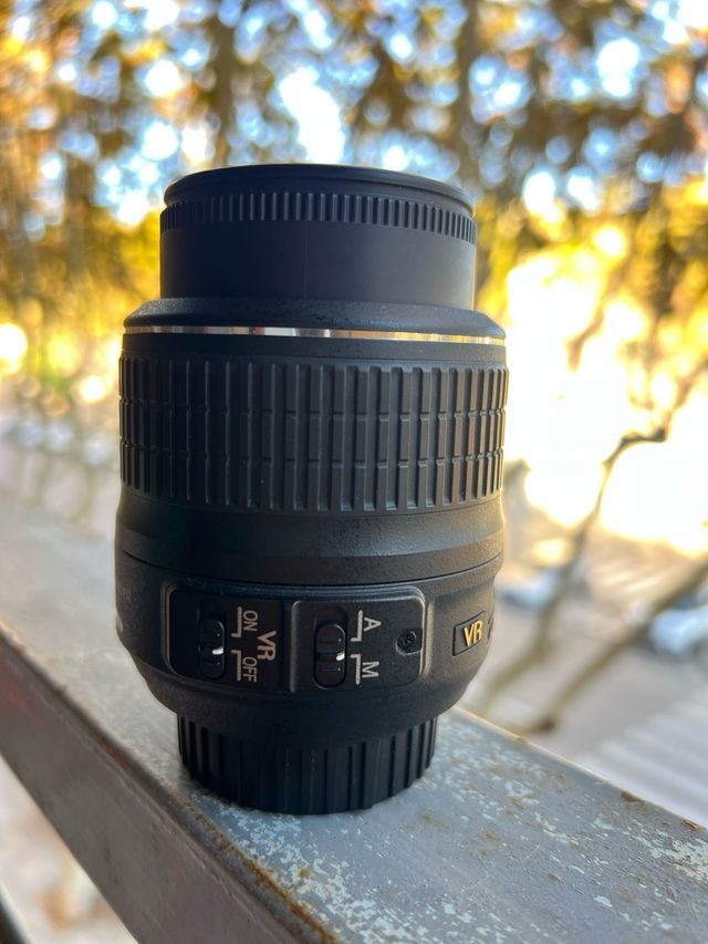 Objetivo Nikon AF-S DX 18-55mm f/3.5-5.6G VR