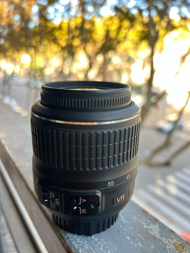 Objetivo Nikon AF-S DX 18-55mm f/3.5-5.6G VR