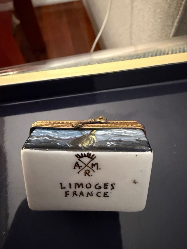 Cajita Limoges pintada a mano