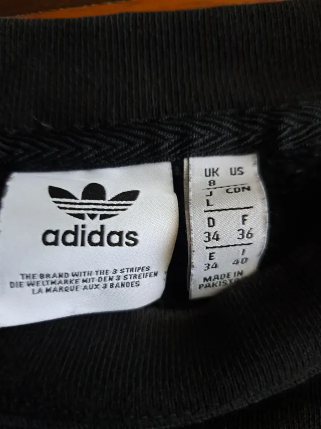 Sudadera Adidas Vintage Negra.