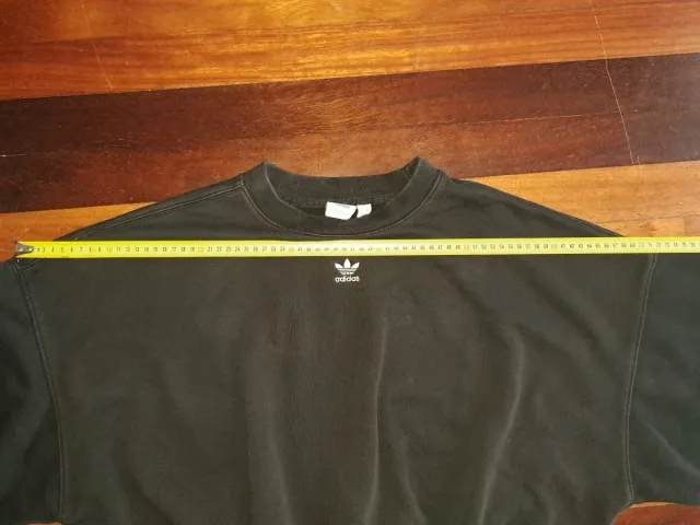Sudadera Adidas Vintage Negra.
