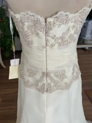 Vestido de Novia Rosa Clara crema