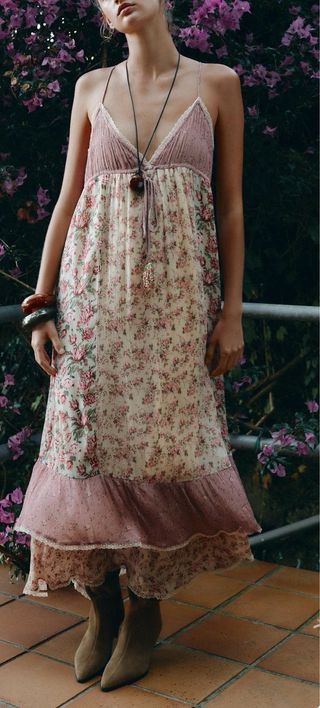 Vestido largo floral rosa y multicolor