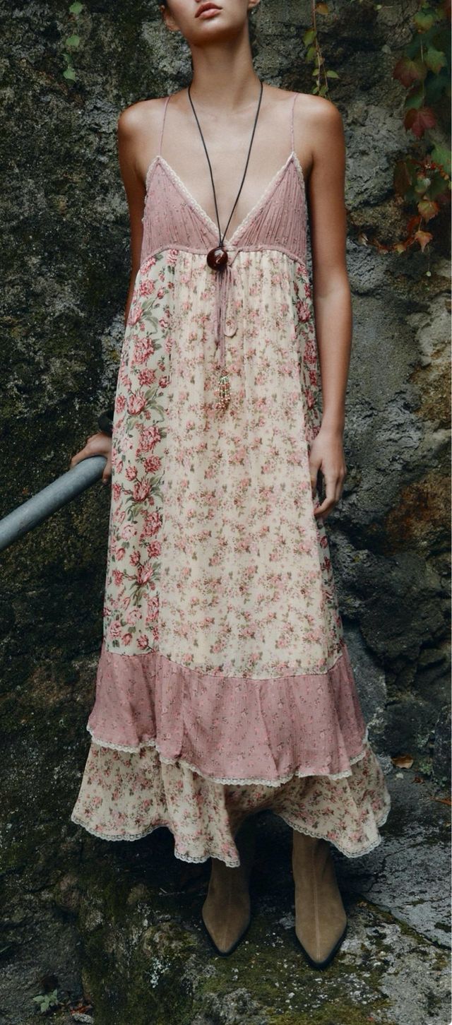 Vestido largo floral rosa y multicolor