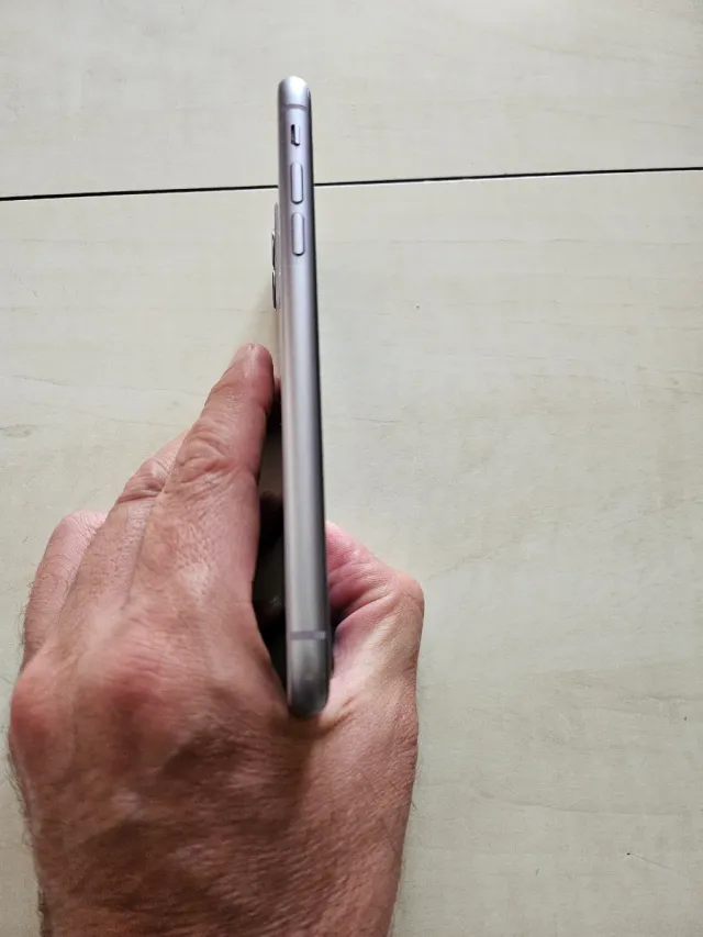 iPhone 11 64GB Morado