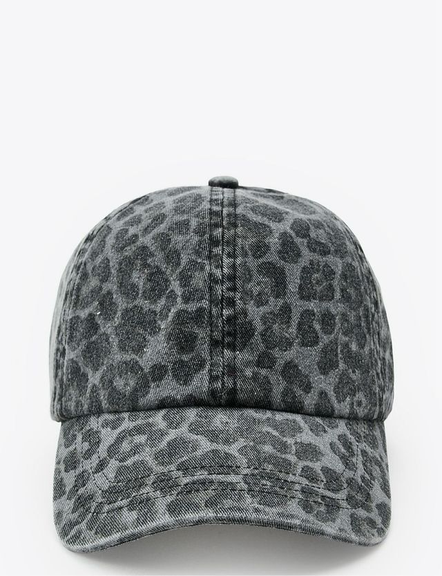 Visera Zara estampado leopardo