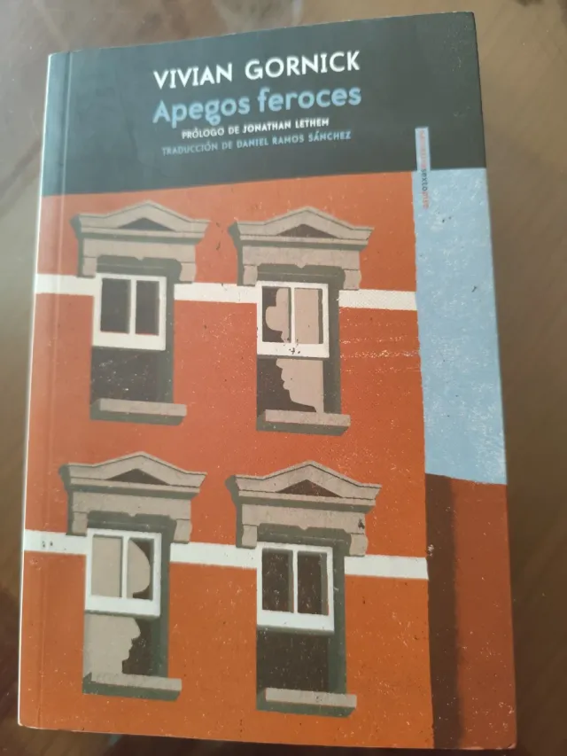 Apegos feroces